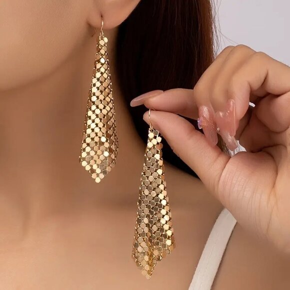 NEW mesh chain earrings, gold dangle drop earrings, trendy jewelry, preppy - Picture 3 of 3